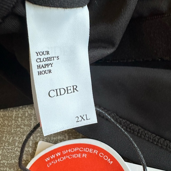 Cider Bikini Swim Top with removable pads Black Size 2XL - Picture 4 of 9